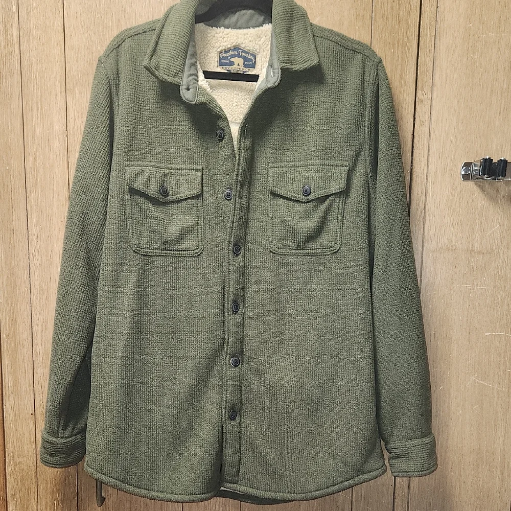 Men's Olive Green Shirt Jacket - Picture 1 of 6